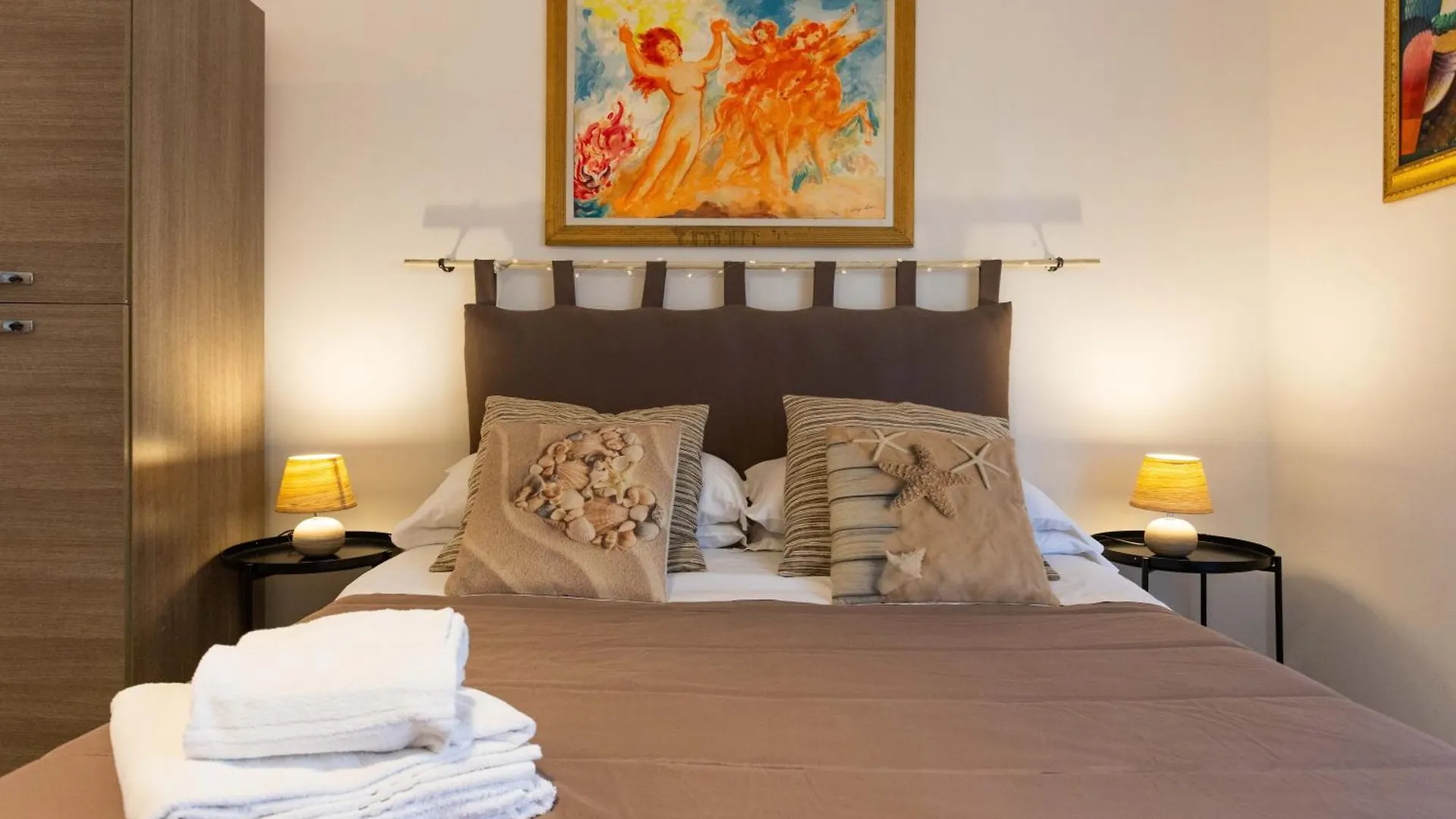 Hotel Mondello House Eraclea 0*,