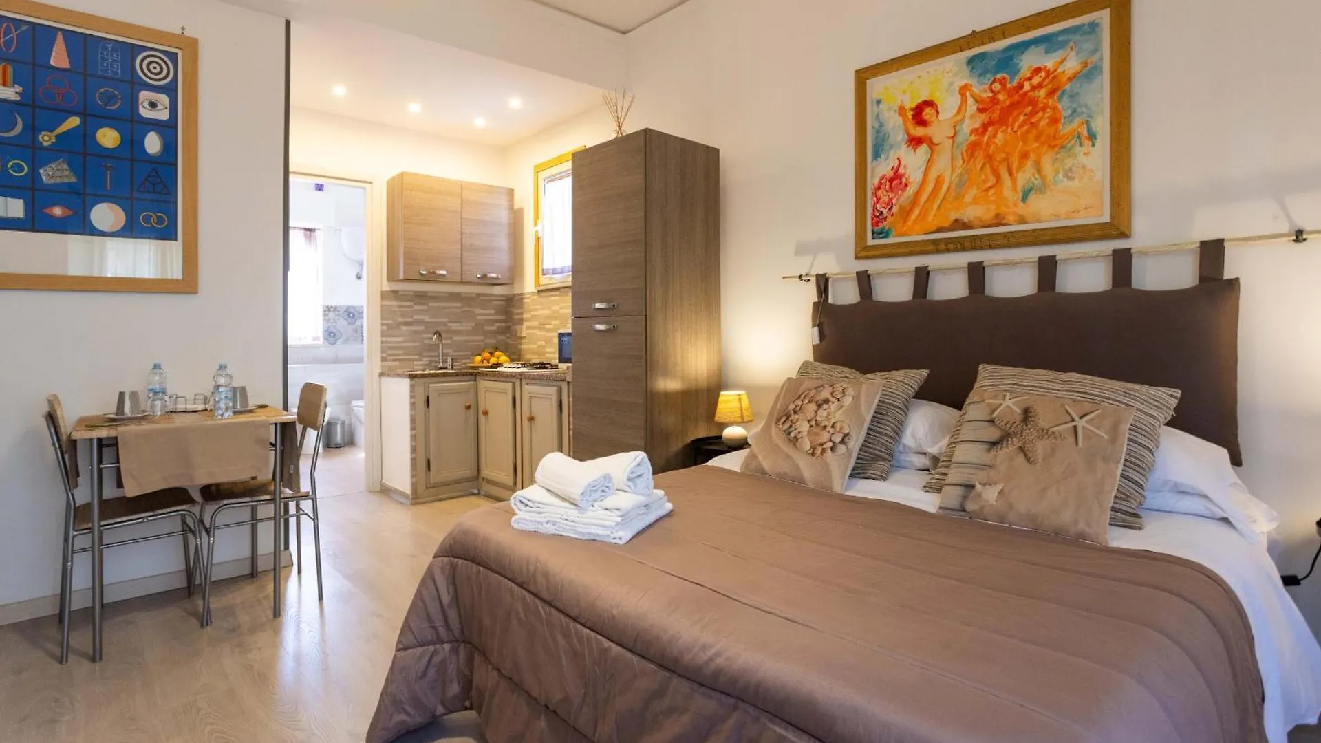 Hotel Mondello House Eraclea 0*,  Italien