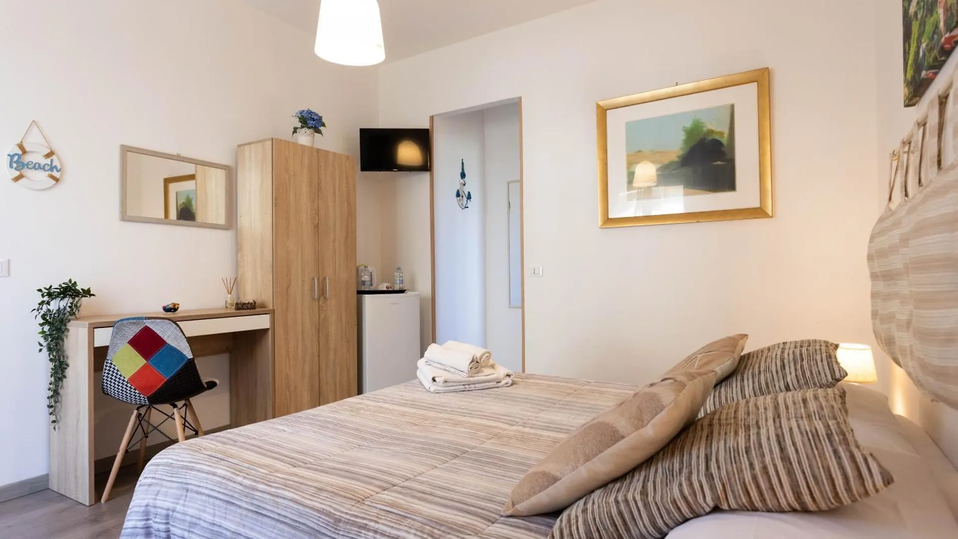 Guest house Mondello House Eraclea Hotel