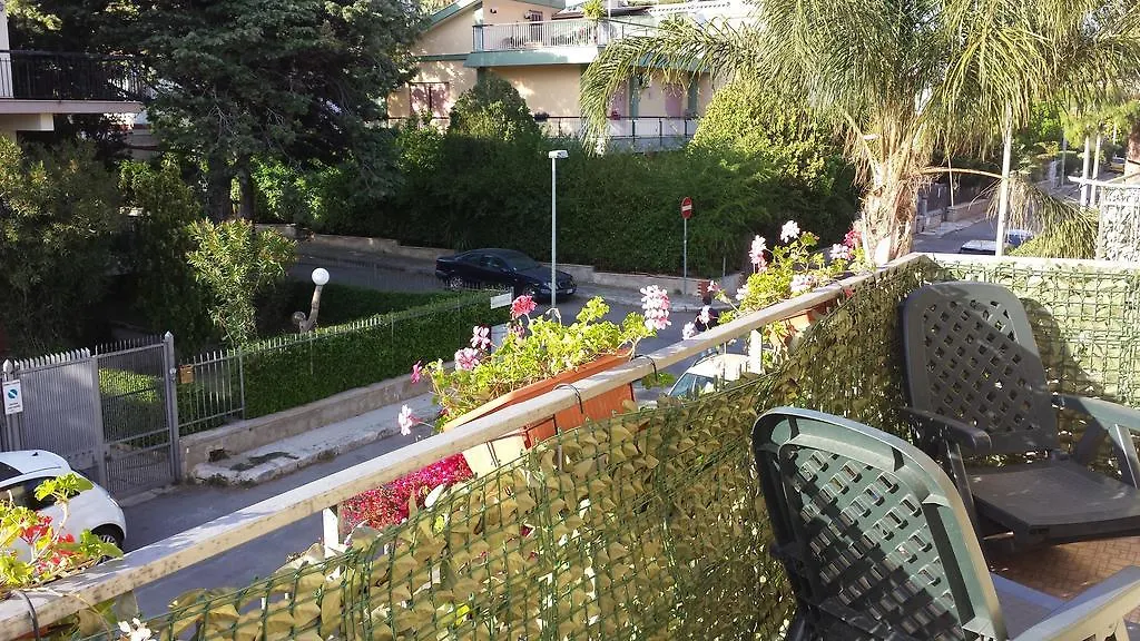 Guest house Mondello House Eraclea Hotel